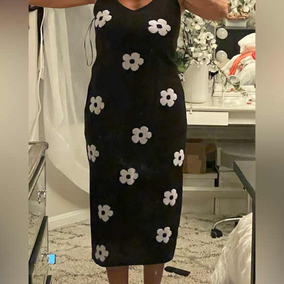 H&M BLACK WHITE V neck DAISY KNIT DRESS SUNDRESS MİDI NWT. SZ M - Picture 7 of 9